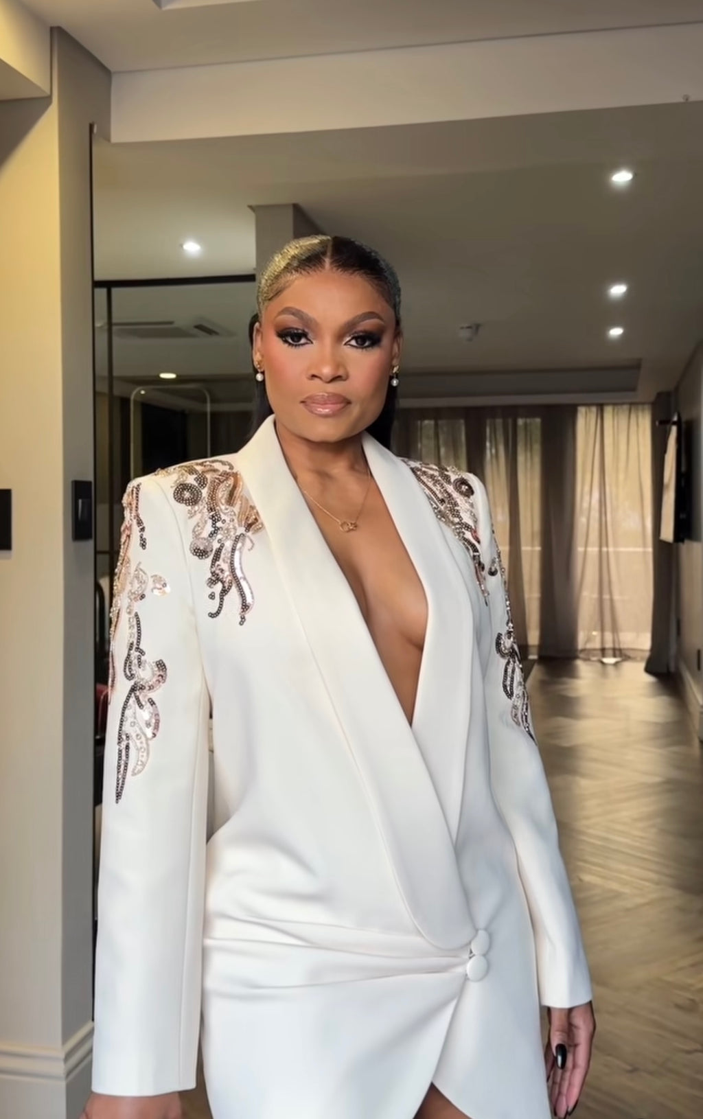 Éléna Embellished Sequined Blazer Dress