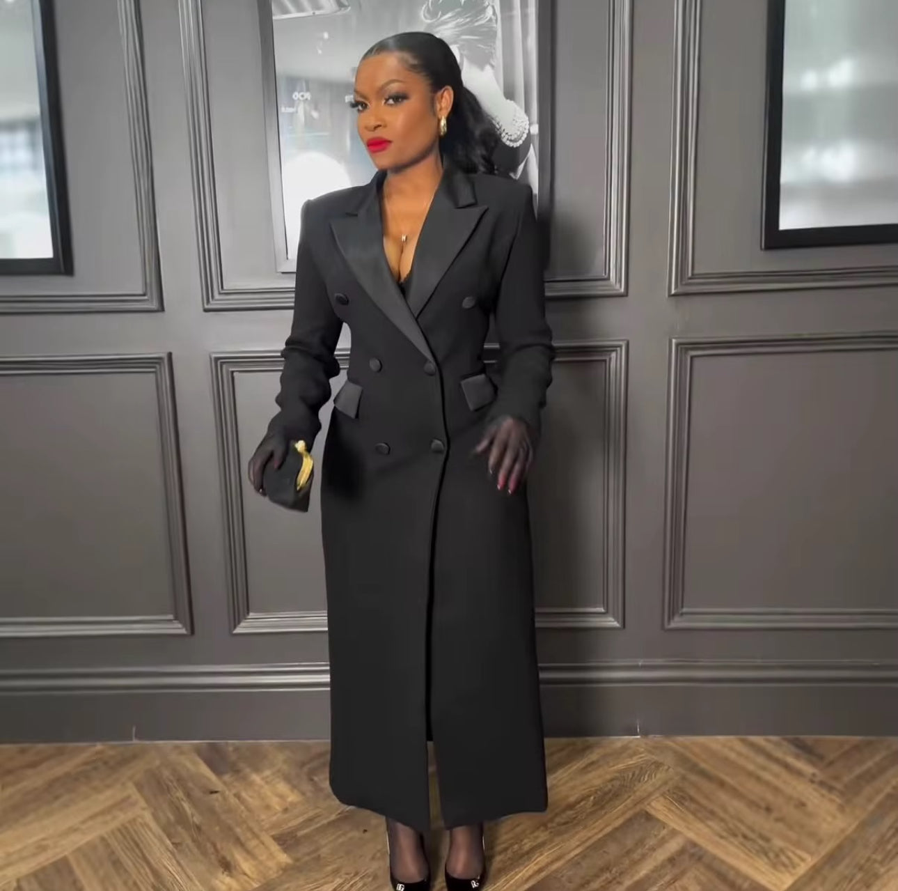 MODERN OFFICE LOOK DOUBLE-BREASTED BLAZER