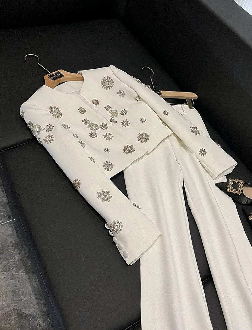 EMBELLISHED BEADED JACKET SET IN WHITE