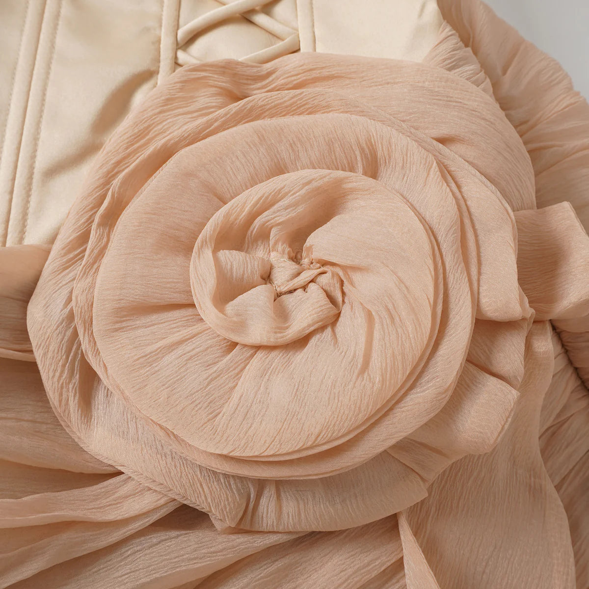 Téa cinched-waist floral-appliqué panelled mini dress